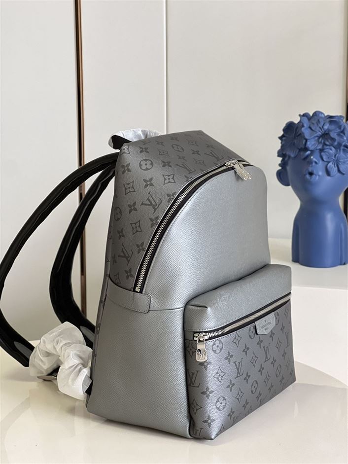 LOUIS VUITTON DISCOVERY BACKPACK PM – LVB016
