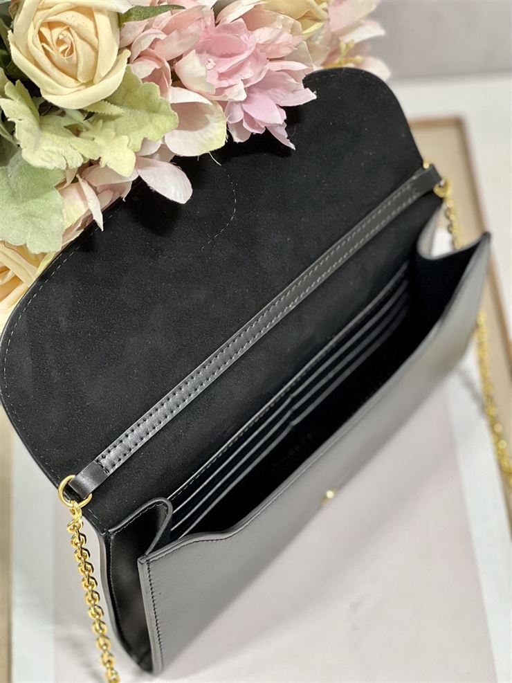 DIOR BOBBY EAST-WEST POUCH WITH CHAIN BLACK SMOOTH CALFSKIN – DOB098