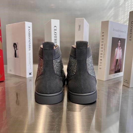 Christian Louboutin High-Top Sneaker – CLS064