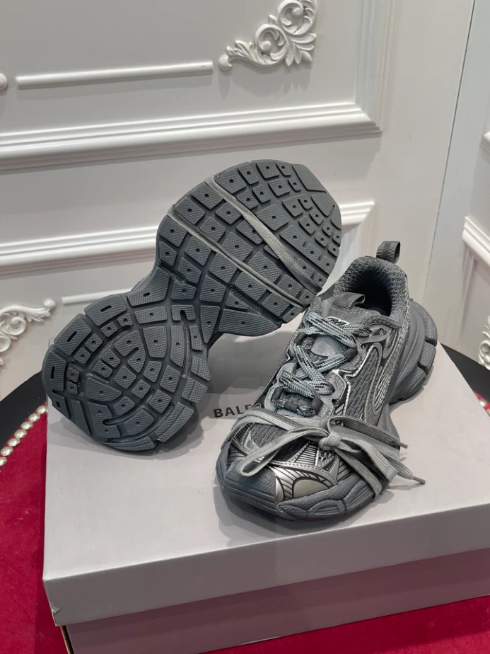 BALENCIAGA MEN’S 3XL SNEAKER – BLA123