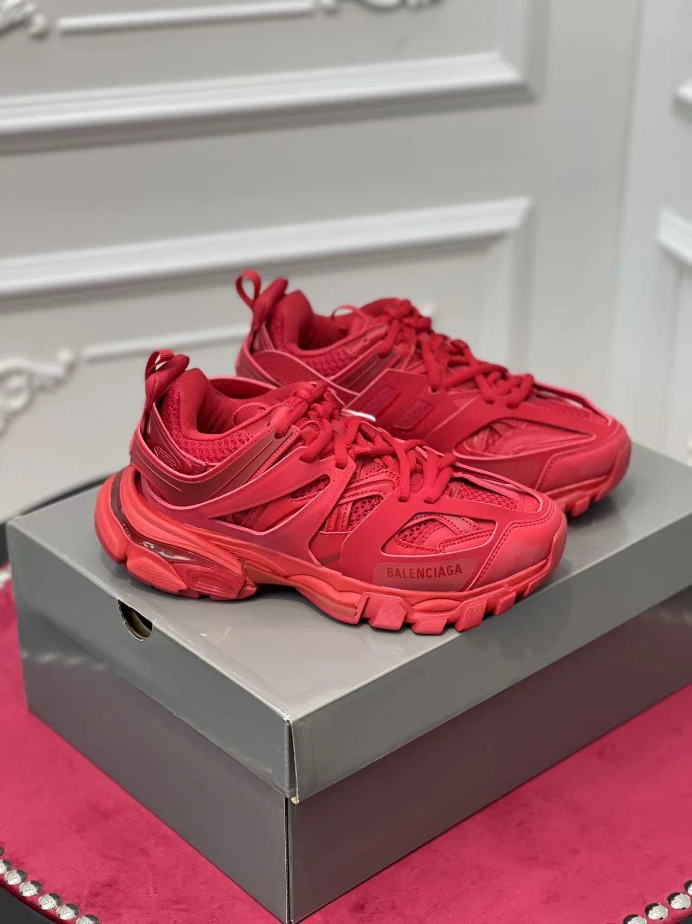 BALENCIAGA TRACK SNEAKER – BLA145