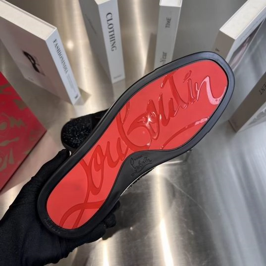 Christian Louboutin High-Top Sneaker – CLS065