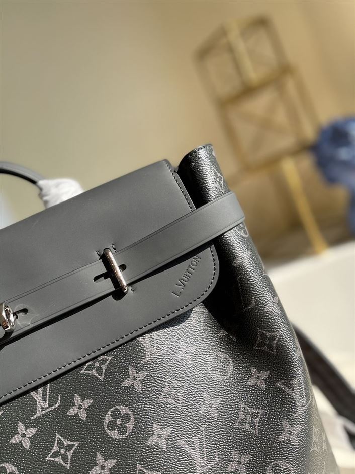 LOUIS VUITTON STEAMER BACKPACK – LVB037