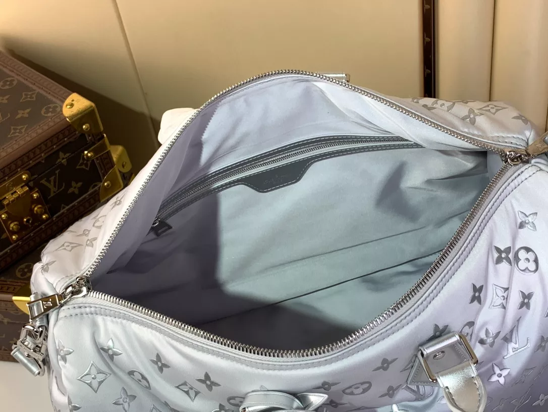 Louis Vuitton Keepall Bandoulière 45 – LW195