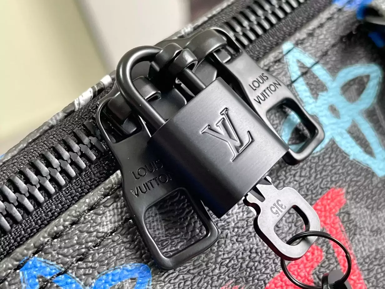 KEEPALL BANDOULIERE BAG 50 ORANGE LV GRAFFITI PATTERN – LW366