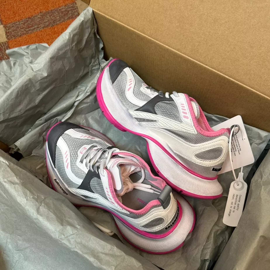 BALENCIAGA CIRCUIT SNEAKER – BLA115