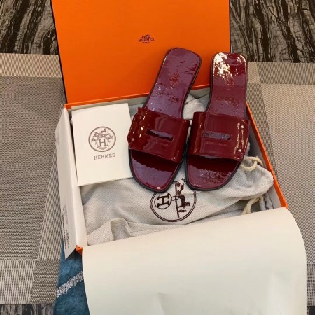 HERMES VIEW SLIDE SANDALS IN RED PATENT CALFSKIN – HMSD134