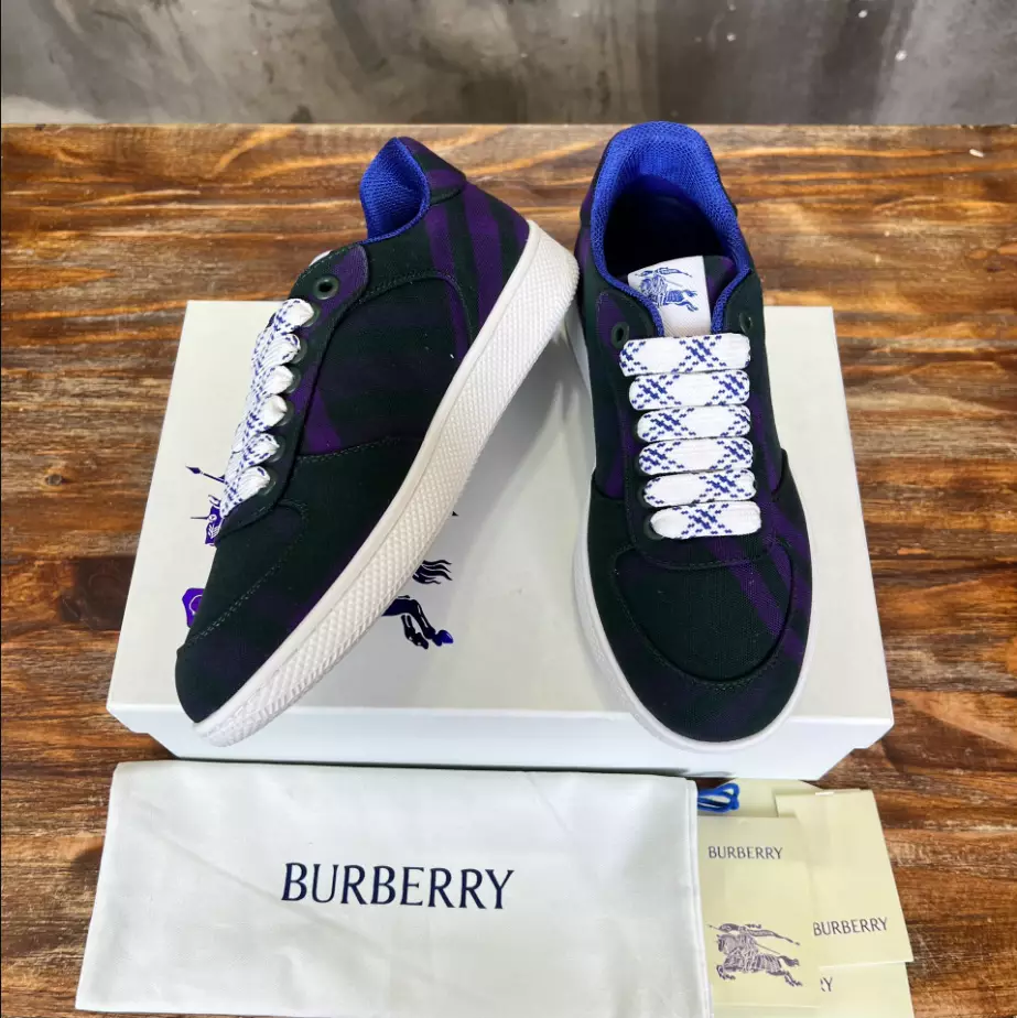 BURBERRY TERRACE SNEAKERS – BBR090