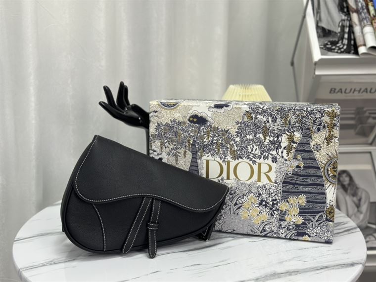 DIOR SADDLE BAG BLACK GRAINED CALFSKIN – DIO042