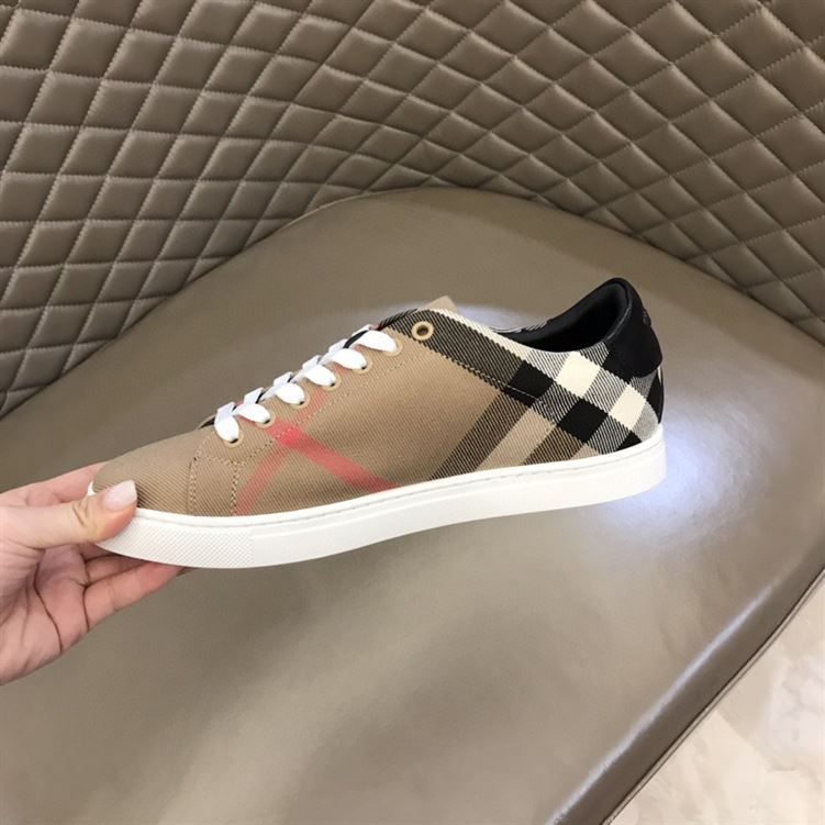 BURBERRY HOUSE CHECK & LEATHER LOW-TOP SNEAKER – BBR013