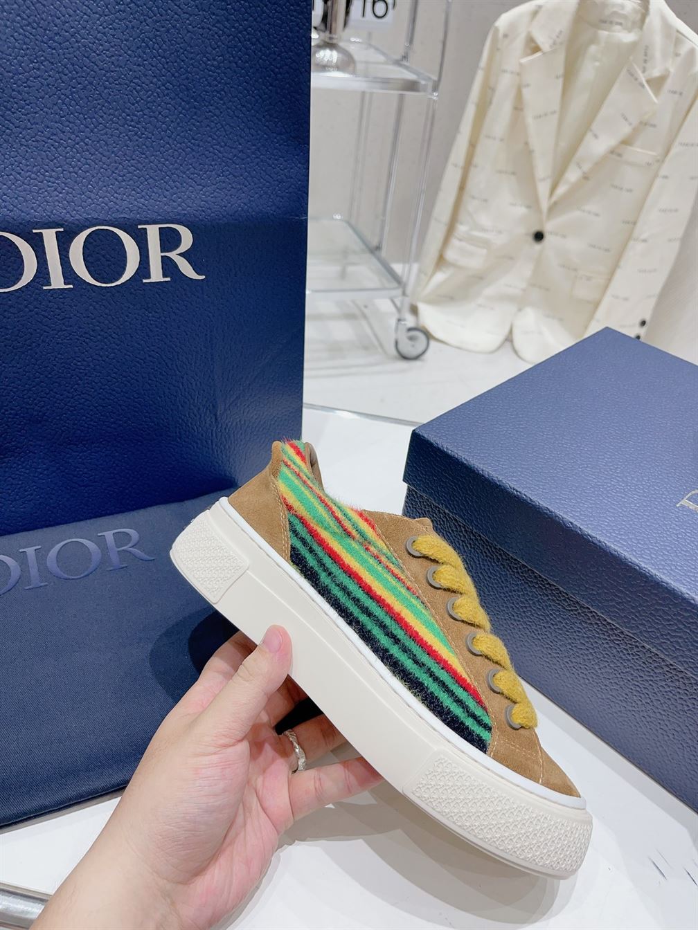 DIOR TEARS B33 SNEAKER LIMITED AND NUMBERED EDITION – DO136