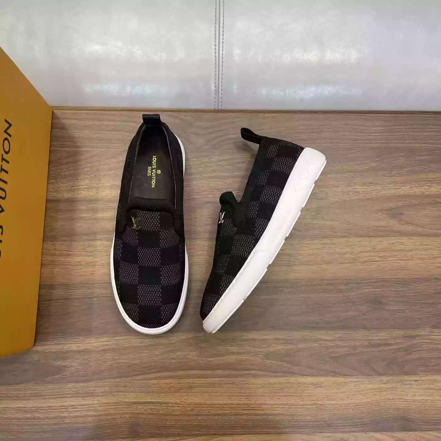 PACIFIC LOAFERS IN BLACK – VL048