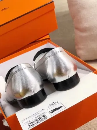 Hermes Women’s Paris Loafers In Silver Metallic Goatskin – HM082