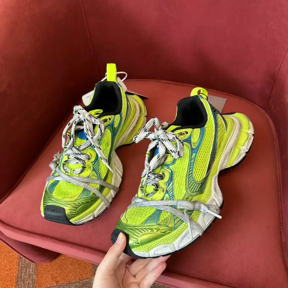 BALENCIAGA MEN’S 3XL SNEAKER – BLA112