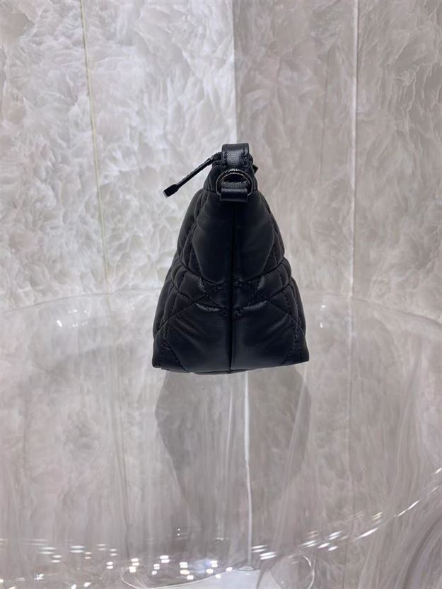 DIOR MEDIUM DIORTRAVEL NOMAD POUCH BLACK MACROCANNAGE CALFSKIN – DOB078