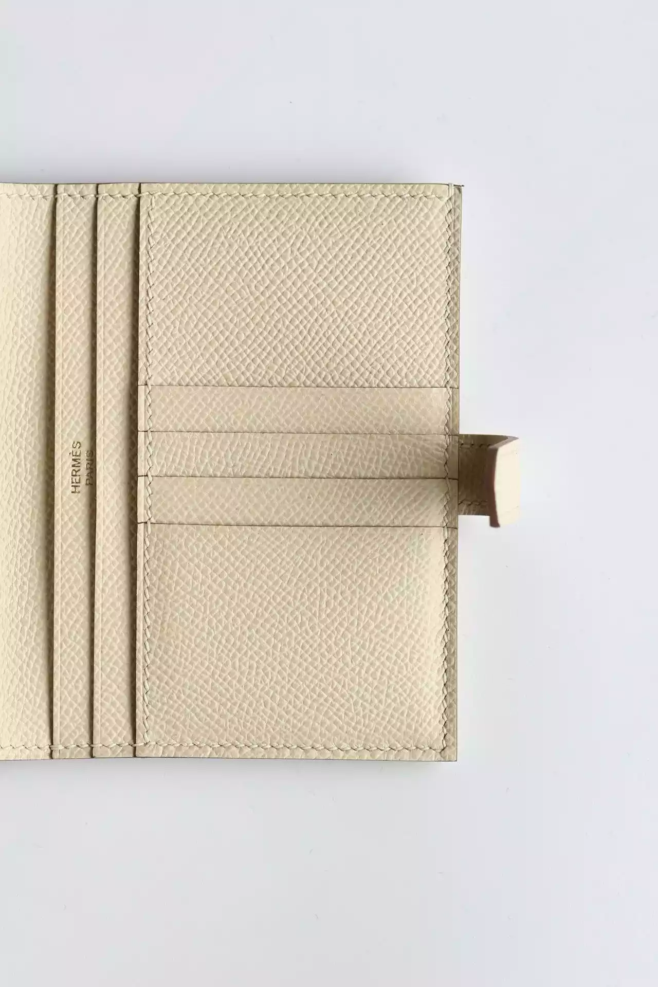 Hermes Bearn Compact Handmade Wallet in Craie Epsom Calfskin – HW140