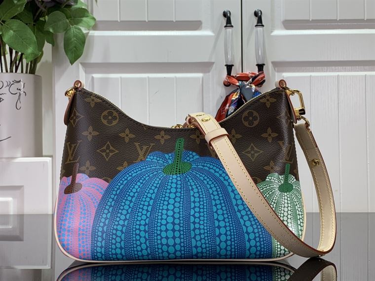 LOUIS VUITTON LV X YK BOULOGNE MONOGRAM – LW111