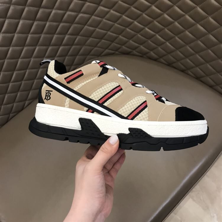 BURBERRY UNION SNEAKERS – BBR018