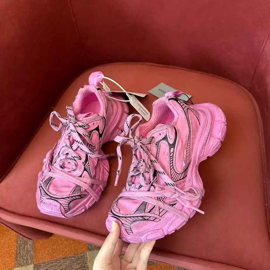 BALENCIAGA WOMEN’S 3XL SNEAKER – BLA0103