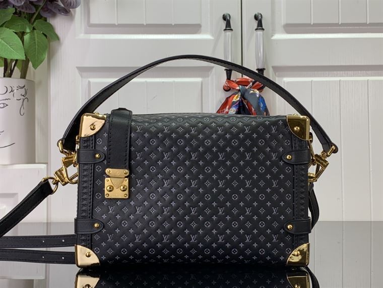LOUIS VUITTON SIDE TRUNK Black – LW087