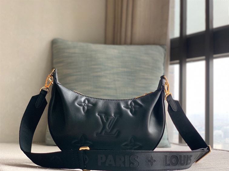 LOUIS VUITTON OVER THE MOON – LW007