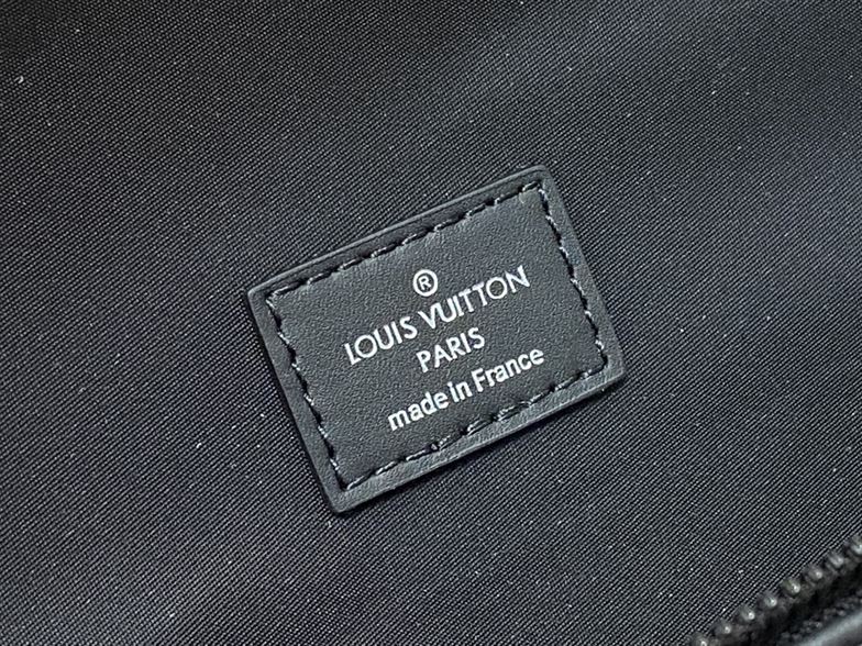 LOUIS VUITTON COMET BUMBAG – LVB062