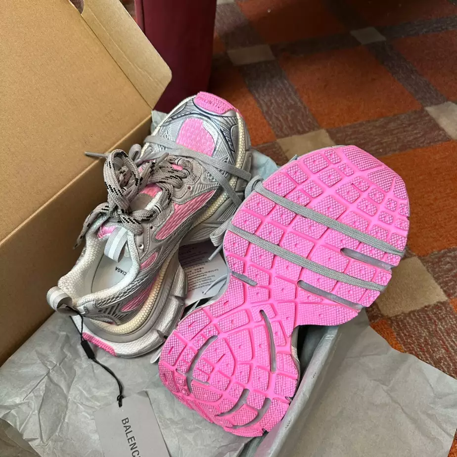 BALENCIAGA WOMEN’S 3XL SNEAKER – BLA102