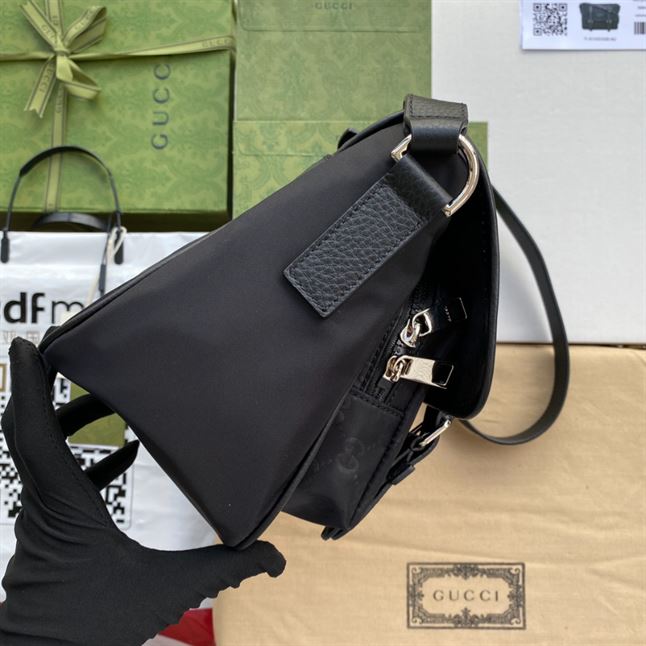 GUCCI GG GUCCISSIMA BLACK NYLON MESSENGER BAG – BG049