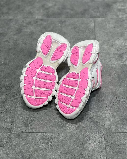 BALENCIAGA X ADIDAS TRACK FORUM LOW TOP SNEAKER – BLA082