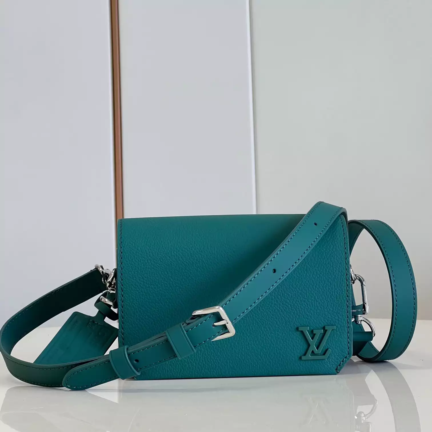 Fastline Wearable Wallet LV Aerogram M82367 – LW229