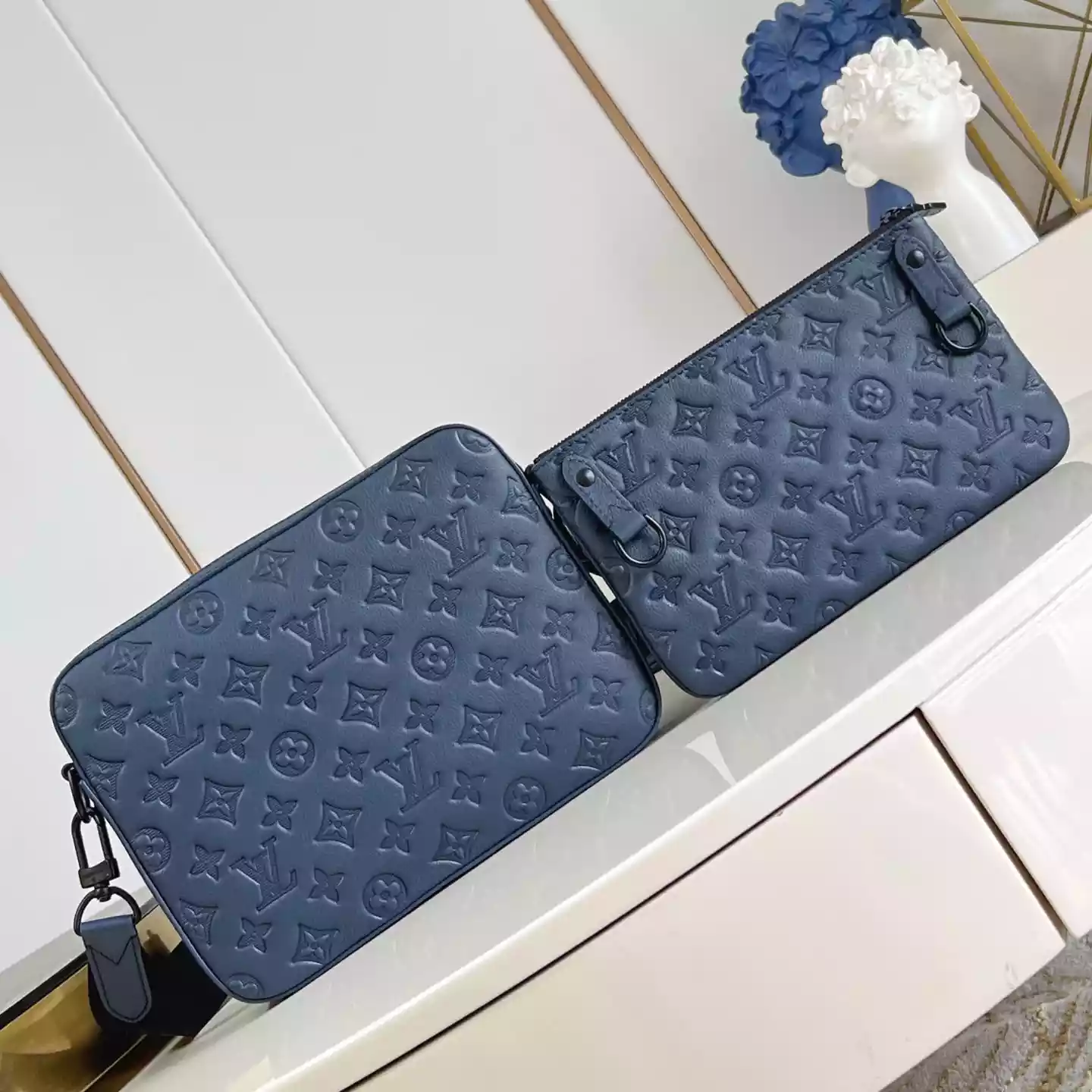 TRIO MESSENGER BAG NAVY BLUE MONOGRAM SHADOW – LW312