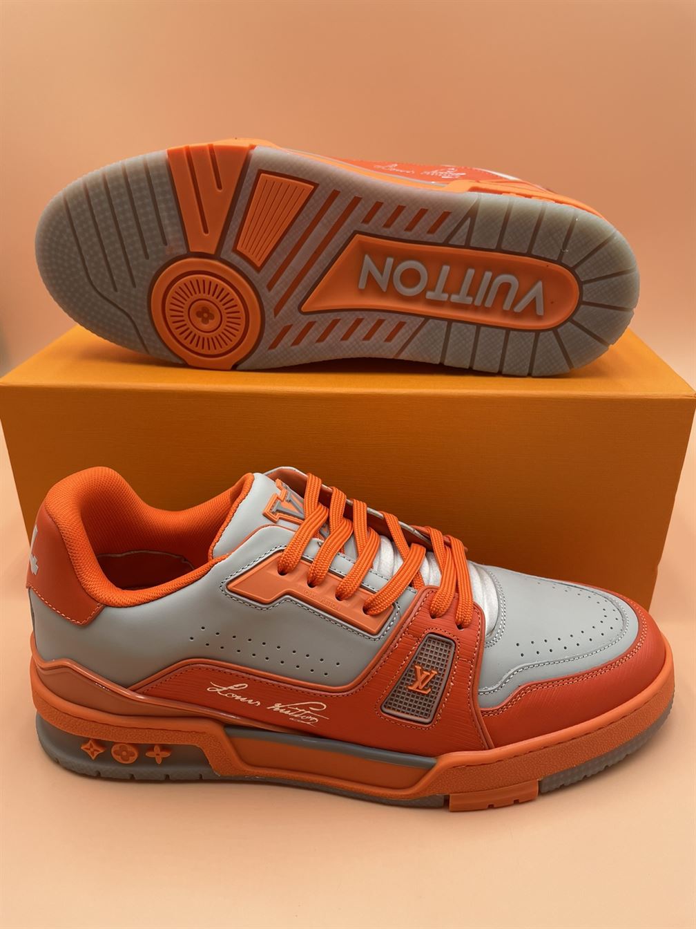 LOUIS VUITTON LV TRAINER SNEAKER – LVS061