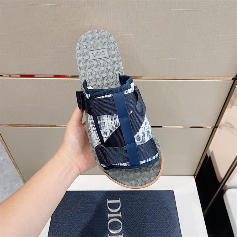 DIOR ALPHA SANDAL – DS007