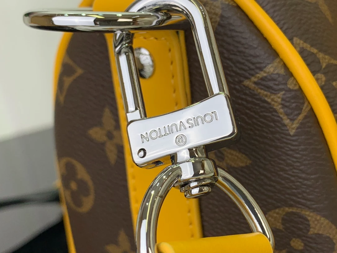 Louis Vuitton Keepall Bandoulière 25 – LW198