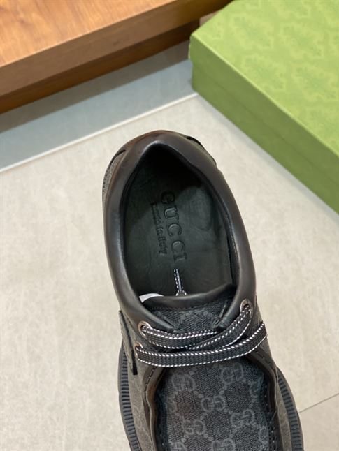 GUCCI GG SUPREME LACE-UP LOAFERS – GL029