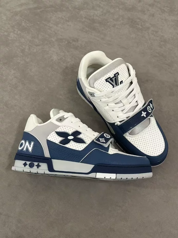 LOUIS VUITTON TRAINER SNEAKER – LVS246