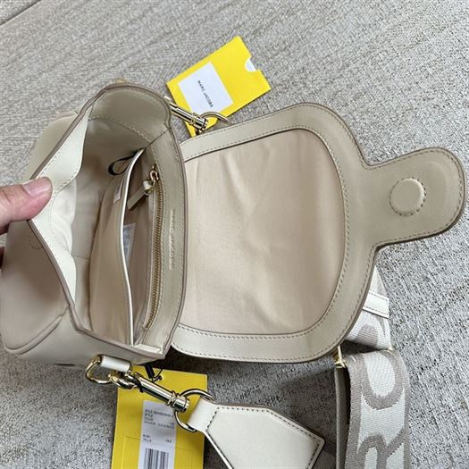 DIOR MARC JACOBS THE J MACRC LATTE SADDLE BAG – DOB090