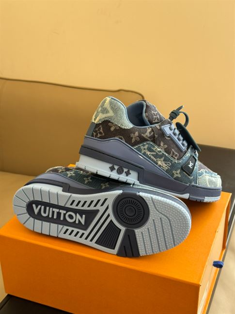 LOUIS VUITTON LV TRAINER SNEAKER – LVS172