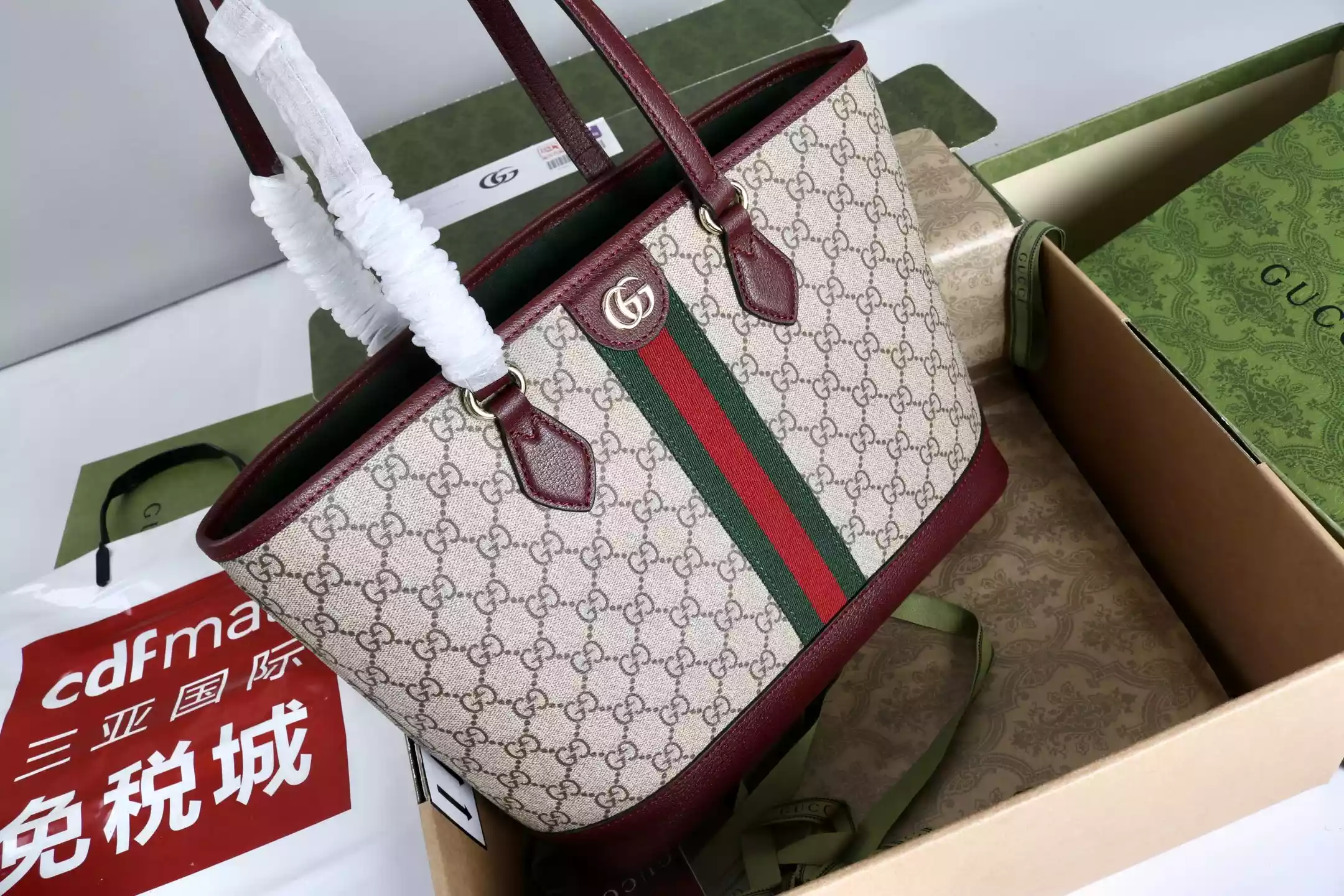 Gucci Ophidia GG Medium tote – BG082