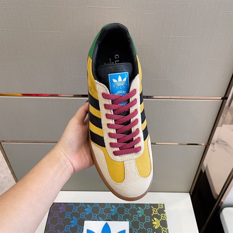 GUCCI X ADIDAS MEN’S GAZELLE SNEAKER – GCC067