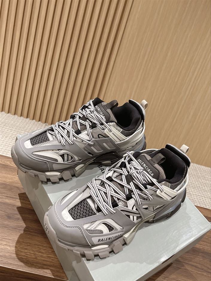 BALENCIAGA TRACK TRAINERS GREY – BLA071