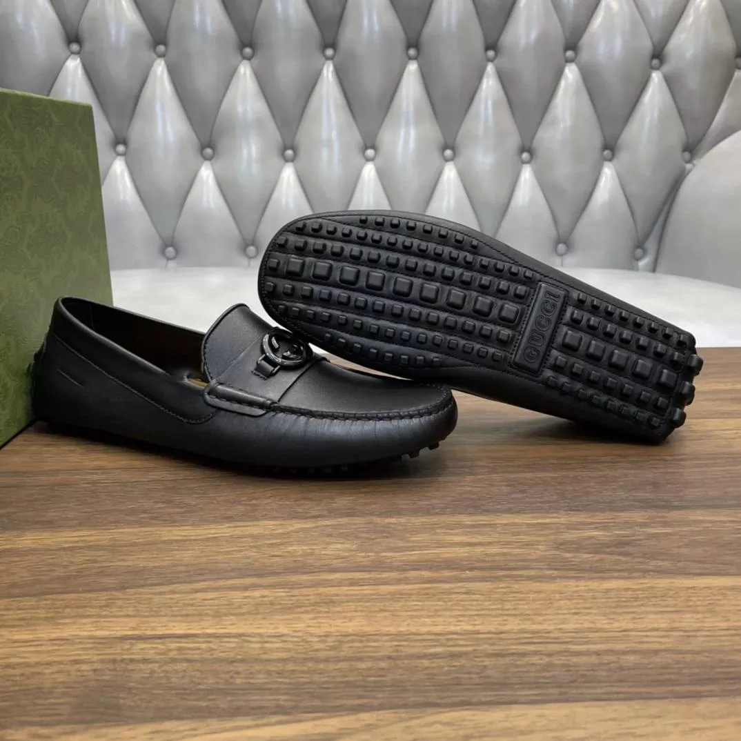 MEN’S INTERLOCKING G DRIVER BLACK LEATHER – GL106