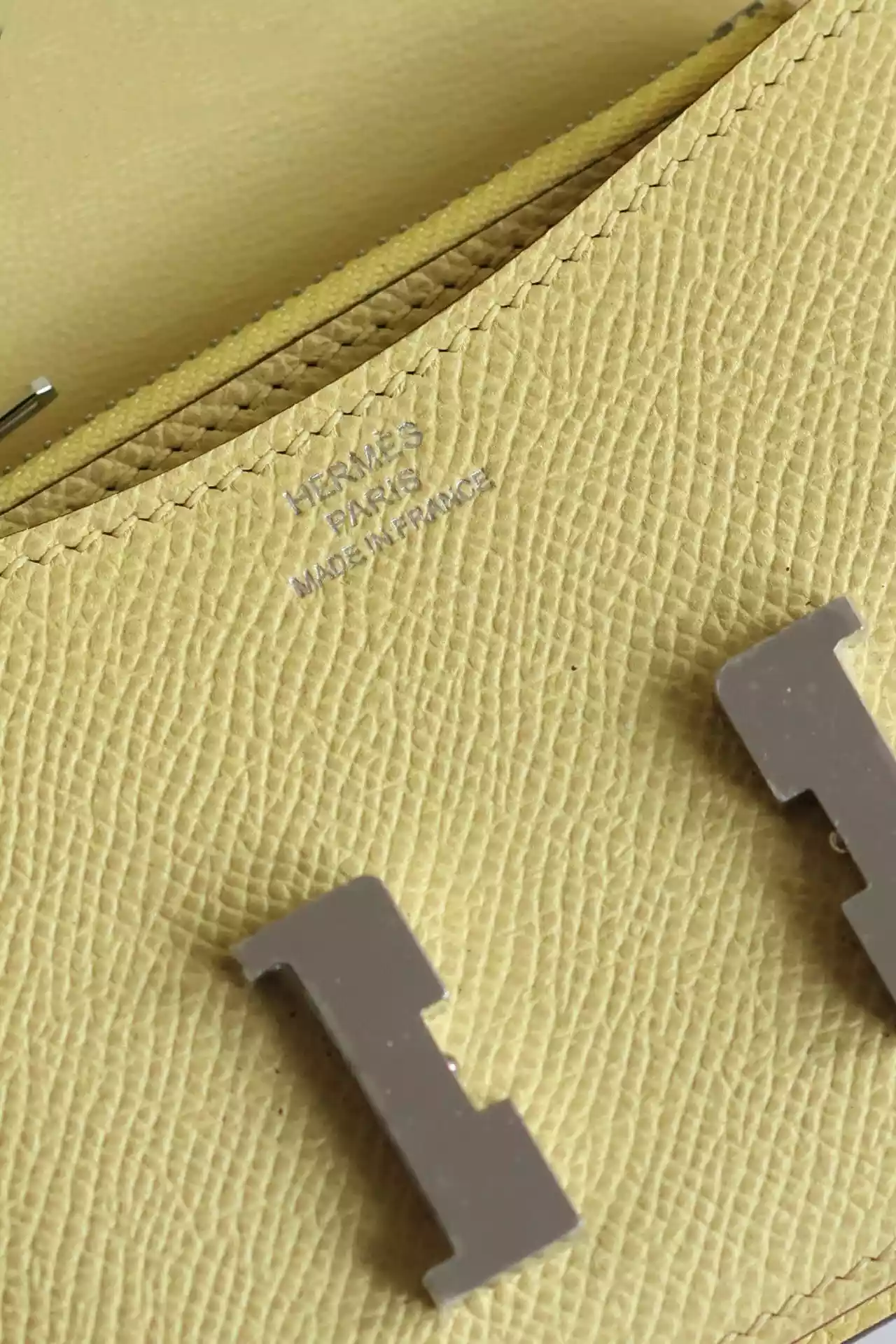 Hermes Constance Slim Wallet in Jaune Poussin Epsom Calfskin – HW163