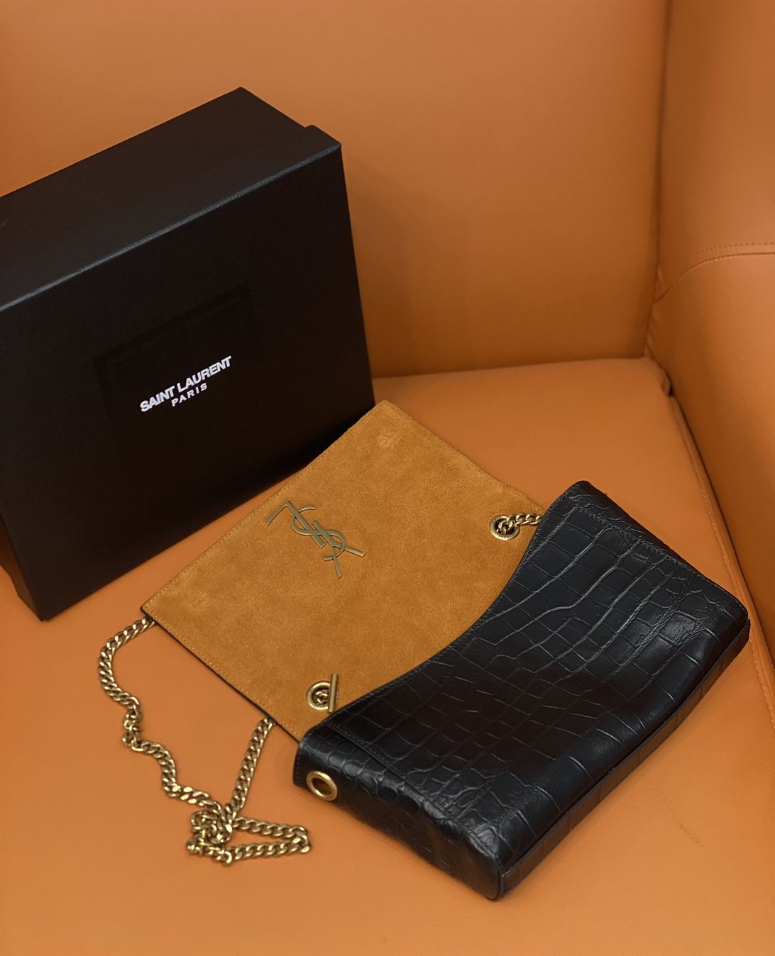 YSL KATE MEDIUM REVERSIBLE CHAIN BAG – YB041