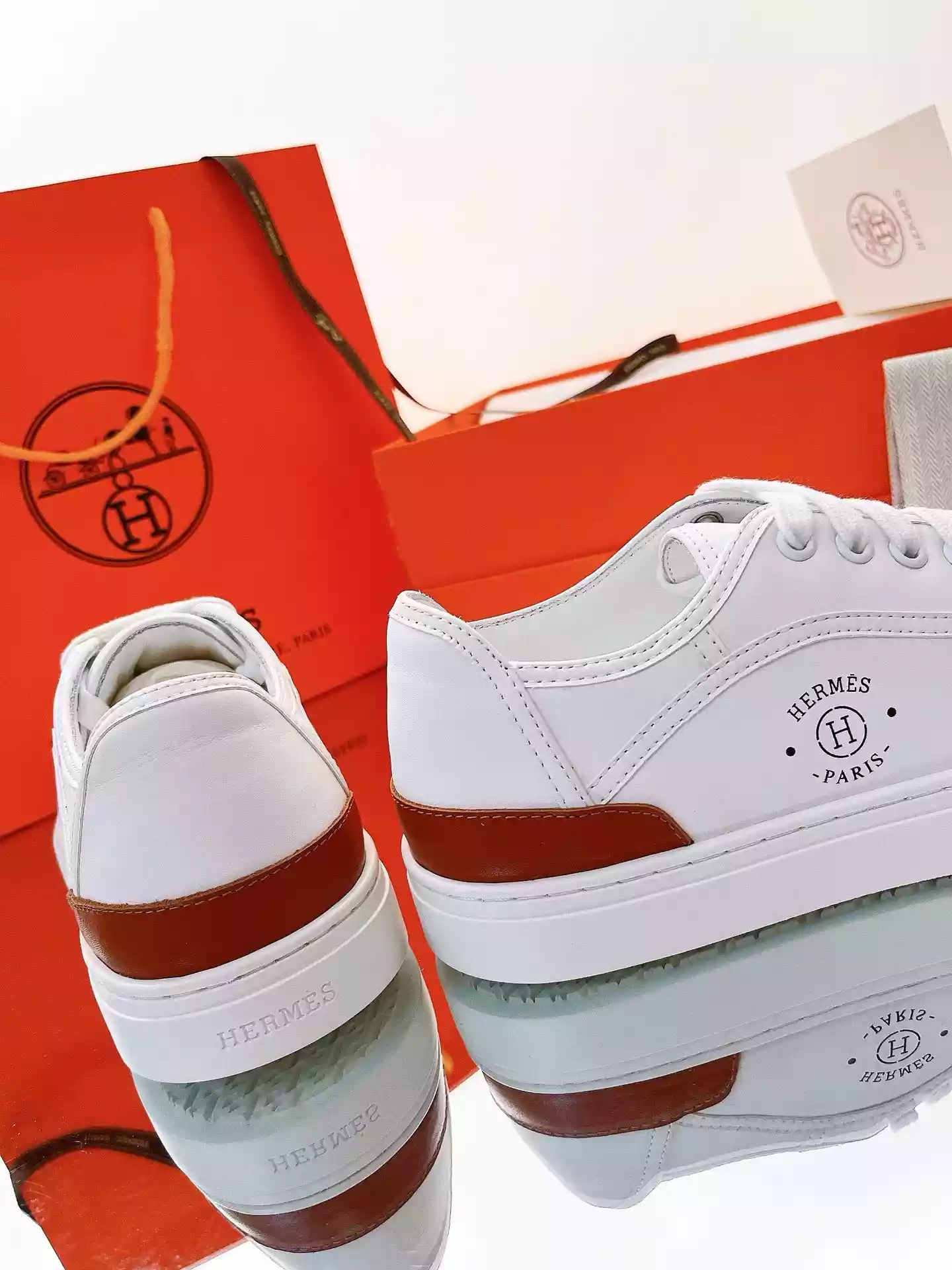 Hermes Men’s Get Sneakers in White Calfskin – HM026