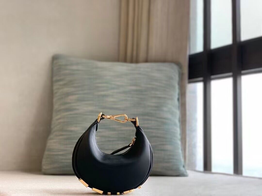 NANO FENDYGRAPHY BLACK LEATHER CHARM – F037