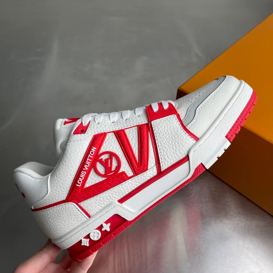LOUIS VUITTON TRAINER SNEAKER – LVS257