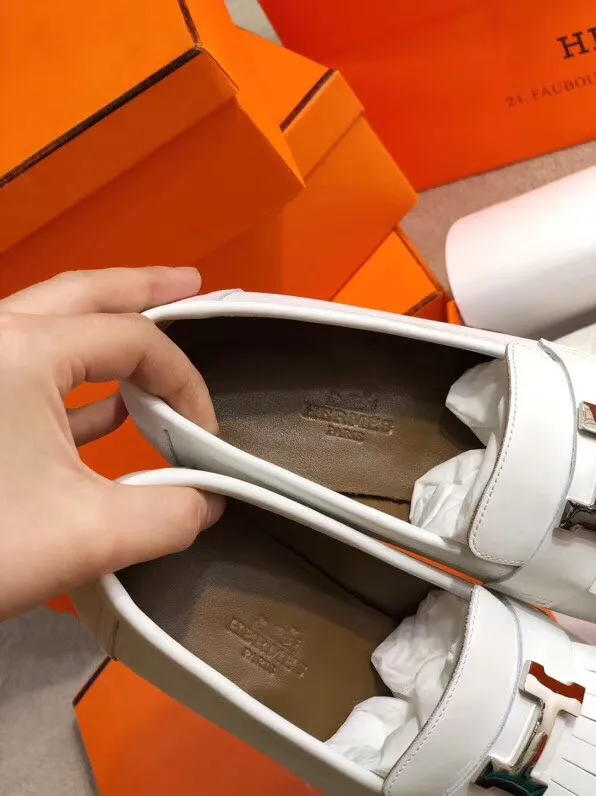 Hermes Women’s Royal Loafers In White Calfksin – HM089