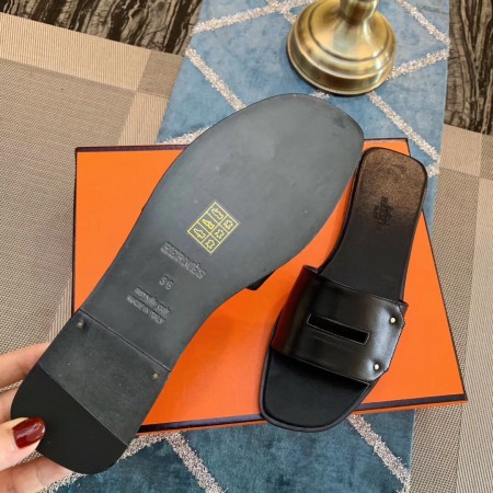 HERMES VIEW SLIDE SANDALS IN BLACK LEATHER – HMSD131