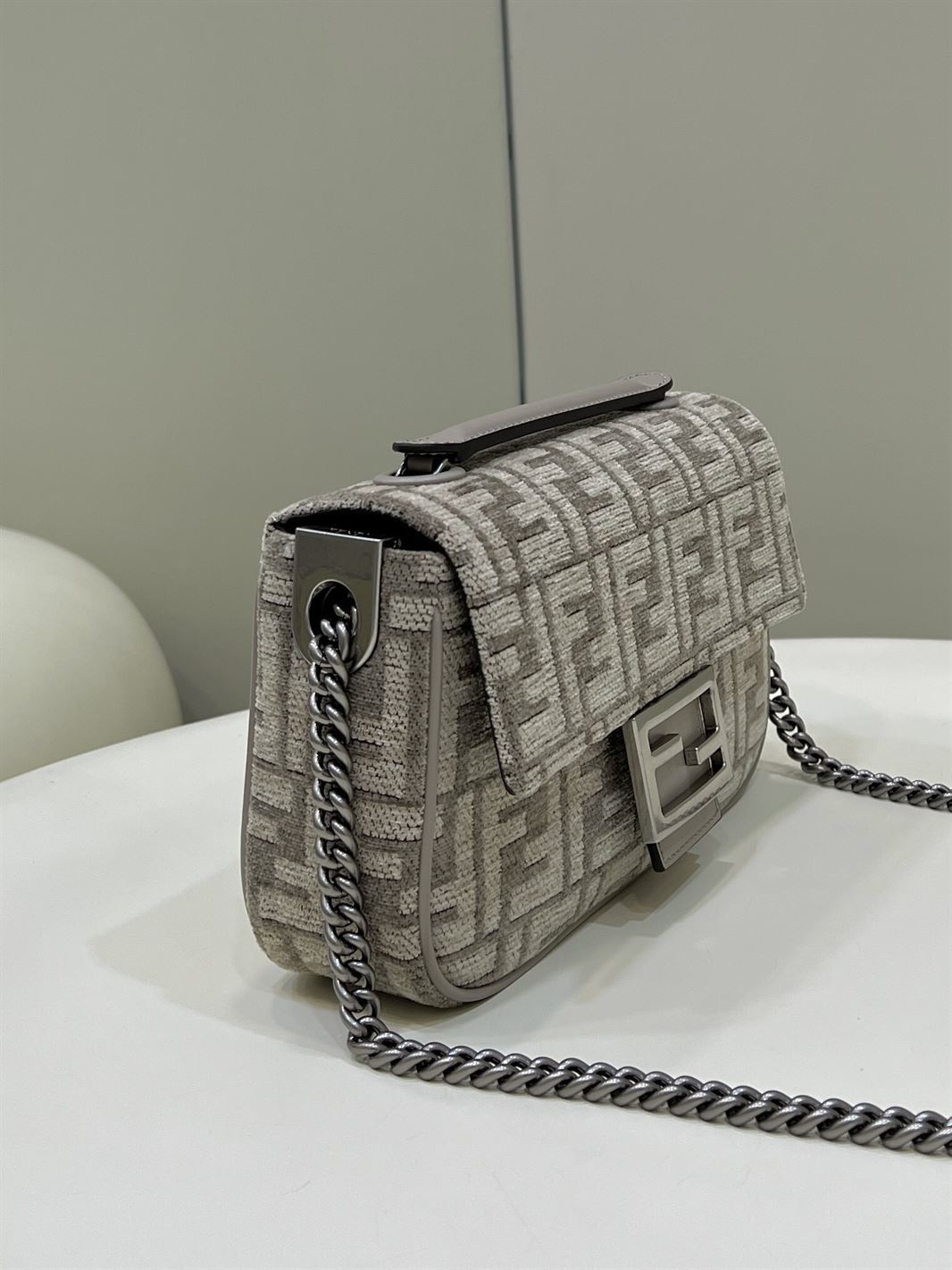 FENDI BAGUETTE CHAIN MIDI DARK GREY FF TAPESTRY FABRIC BAG – F026